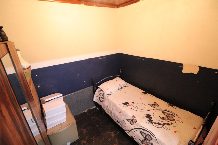 5 Bedroom Property for Sale in Lentegeur Western Cape